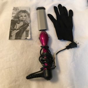 BedHead TIGI Textrovert Wave Iron